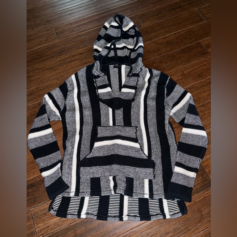 Women’s Pullover!